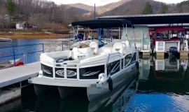 2013 JC TriToon NepToon Sport 23 S150. - 2
