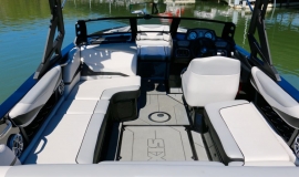 Axis-T22-Wakeboard-Boat-Rental-6