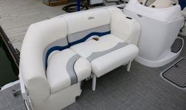2018 JC tritoon neptoon sport 23tt white suzuki 200. - 7