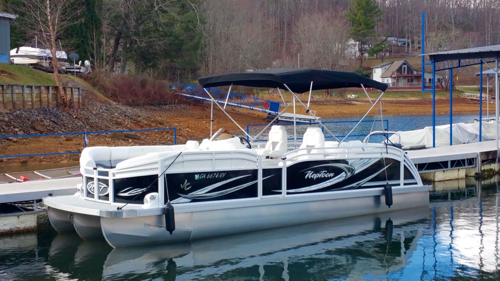 2013 JC TriToon NepToon Sport 23 S150. - 1