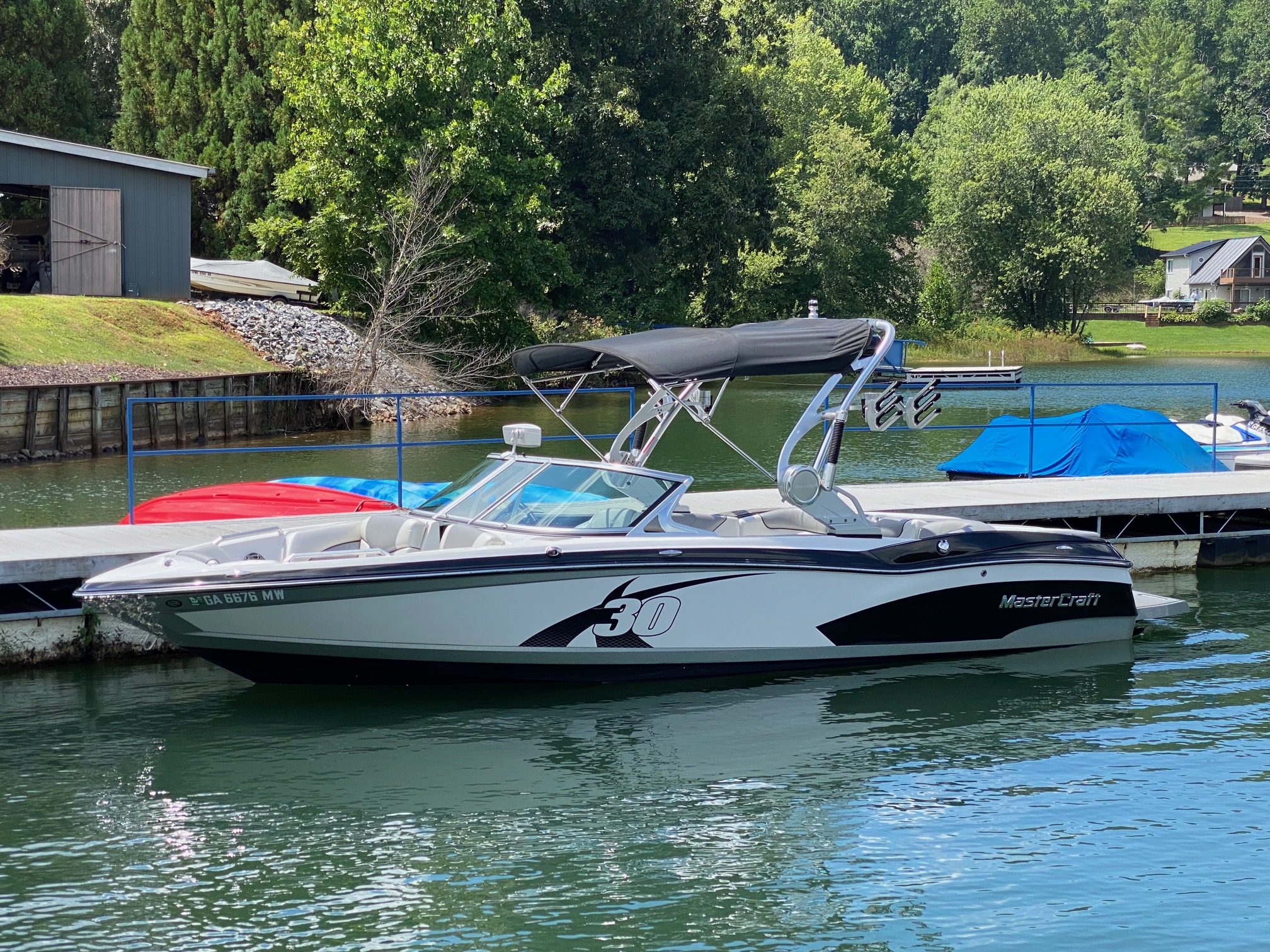 23' MasterCraft X30 Wakeboard & Surf Boat - Black - Boundary