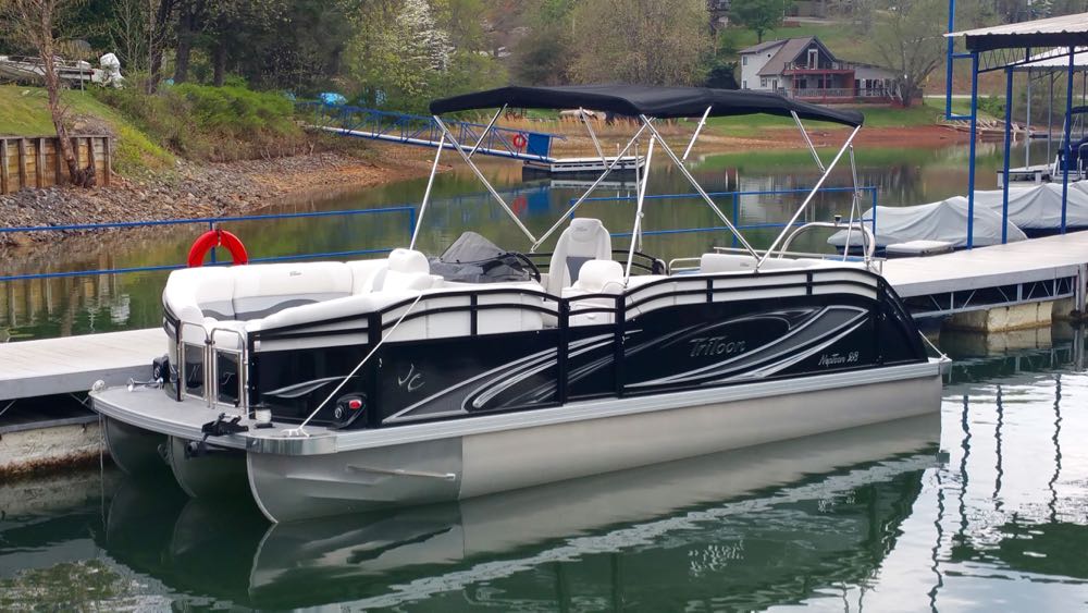 2017 22' Sport Pontoon Rental Boat Suzuki 140 - 1