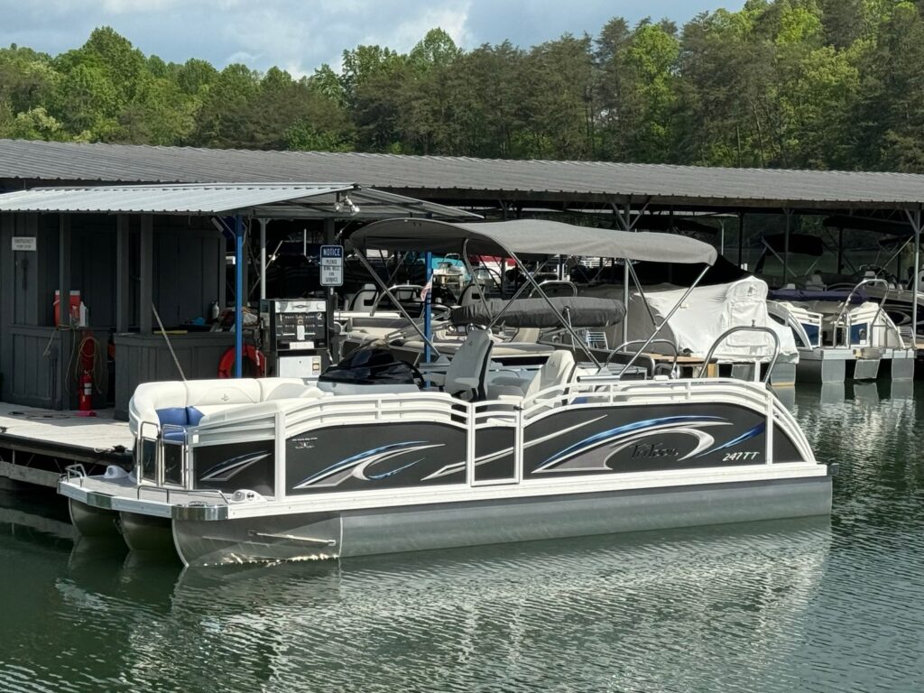 JC TriToon pontoon boat for sale lake chatuge boat dealers hiawassee ga