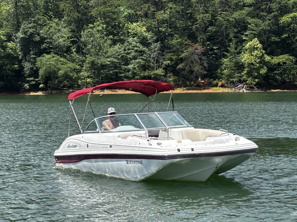 Hurricane deck boat for sale on lake chatuge boat dealers hiawassee ga marinas near atlanta
