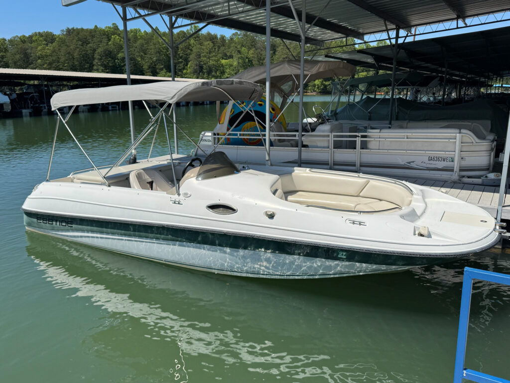 deckboat ski boat for sale hiawassee ga lake chatuge hayesville nc near atlanta ga lanier allatoona